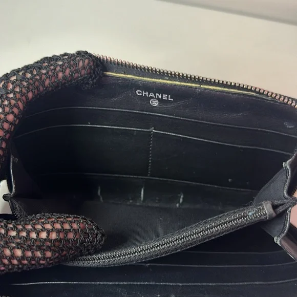 Chanel Black Patent Leather Quilted Zip Around Wallet - Picture 13 of 16